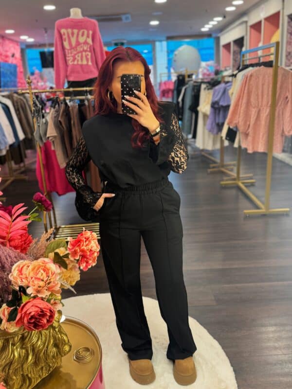 Facetune 20 02 2025 12 51 30