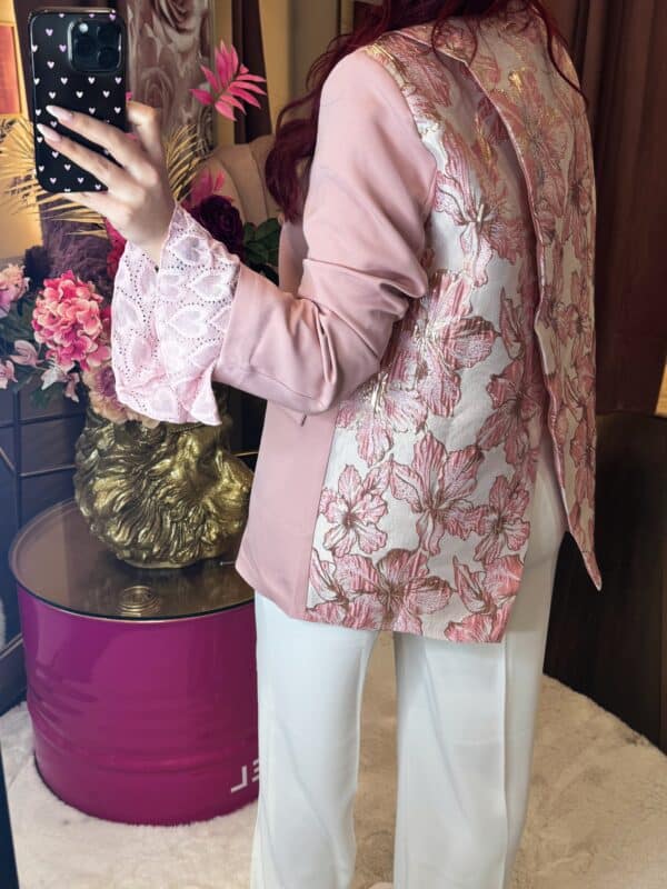 Facetune 19 03 2025 13 50 38