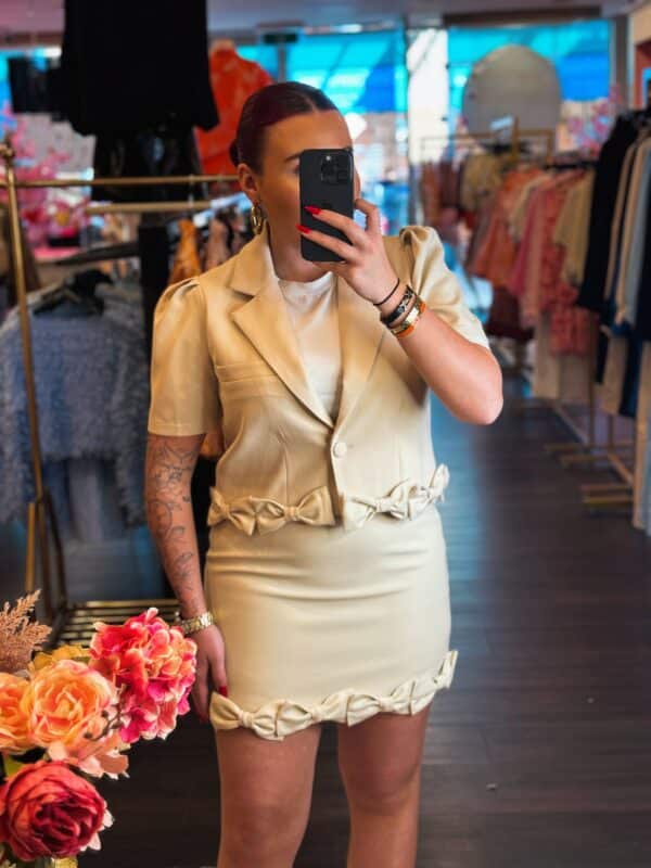 Facetune 08 04 2025 16 05 35