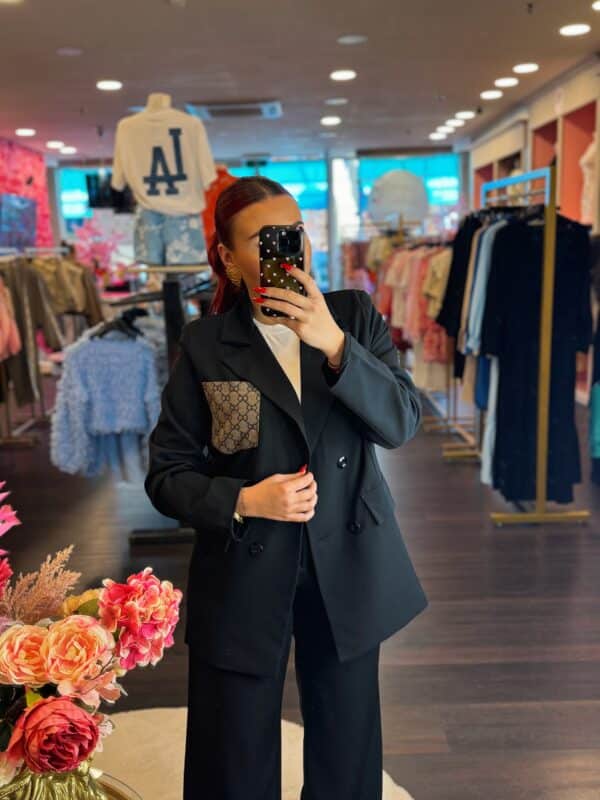 Facetune 11 04 2025 13 13 31