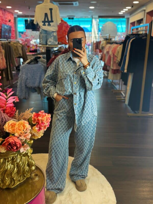 Facetune 15 04 2025 13 01 06
