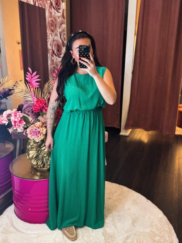 Facetune 27 04 2025 23 23 46