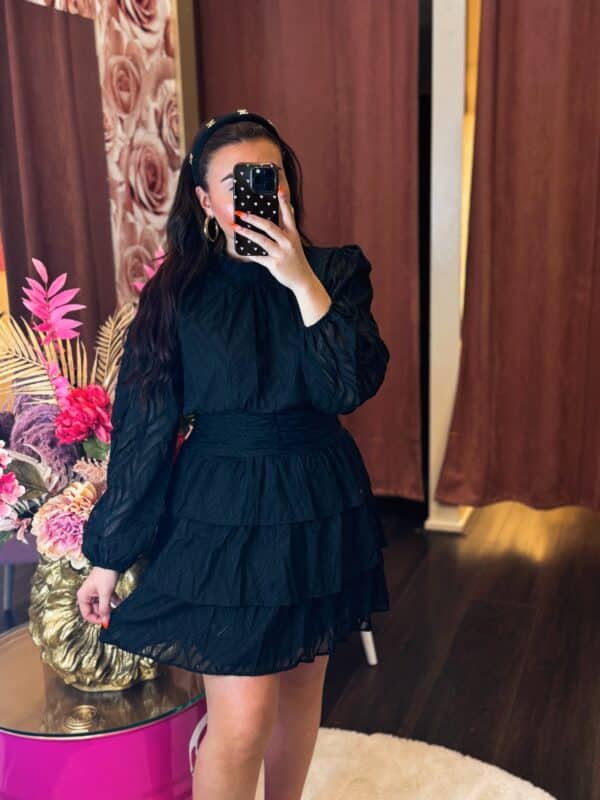 Facetune 27 04 2025 23 25 22