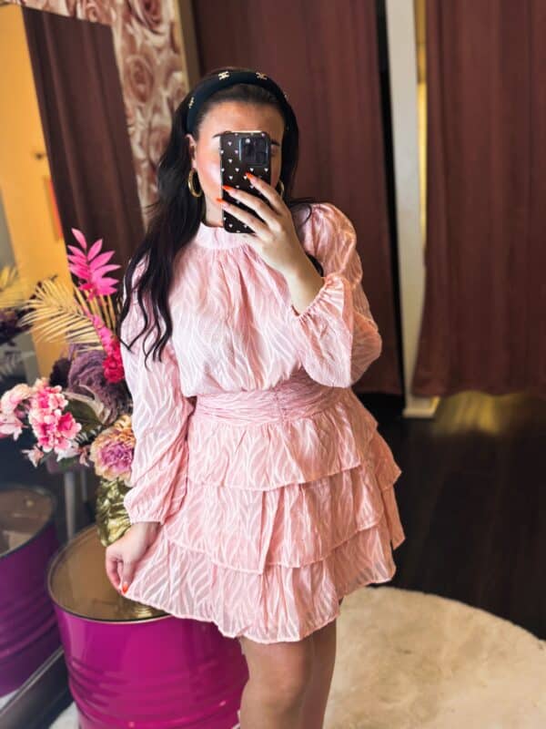 Facetune 27 04 2025 23 26 28