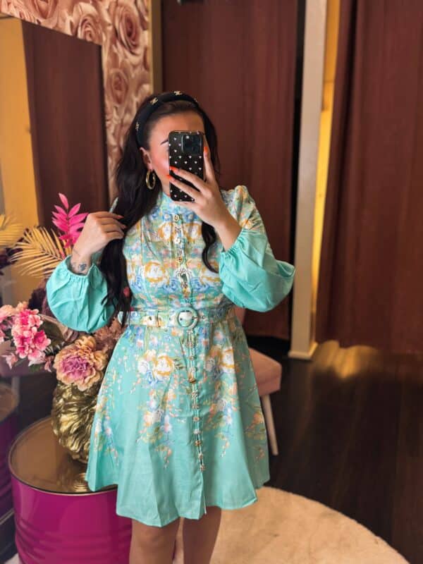 Facetune 27 04 2025 23 26 53