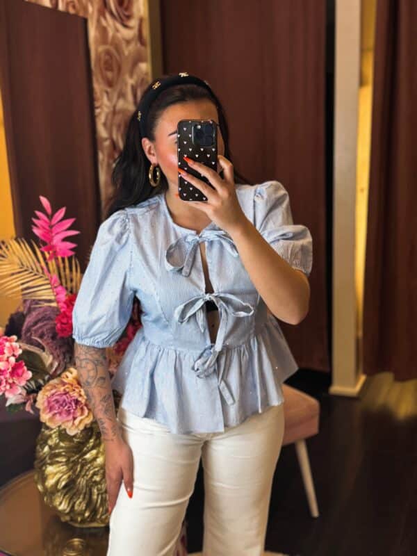 Facetune 27 04 2025 23 27 45