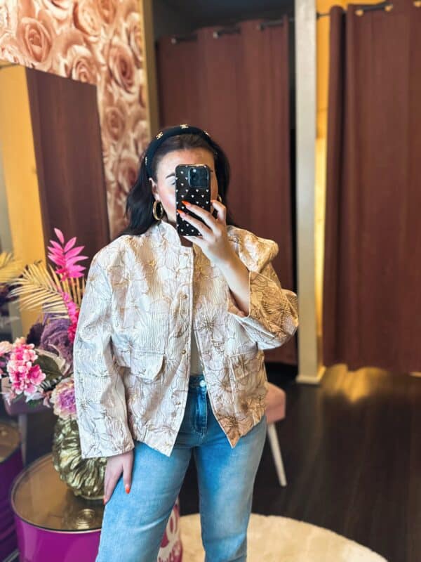 Facetune 27 04 2025 23 31 13