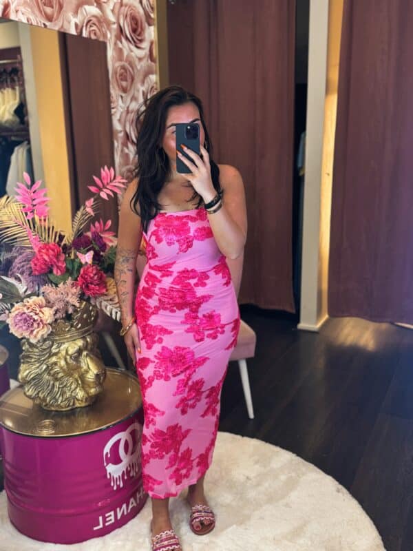 Facetune 06 05 2025 14 25 48
