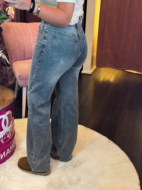 Facetune 06 05 2025 14 32 56