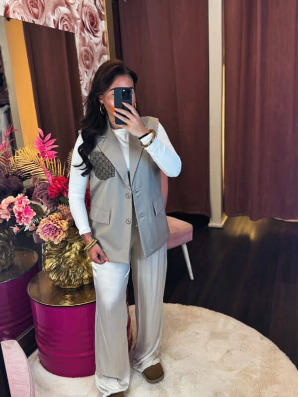 Facetune 09 05 2025 15 57 34