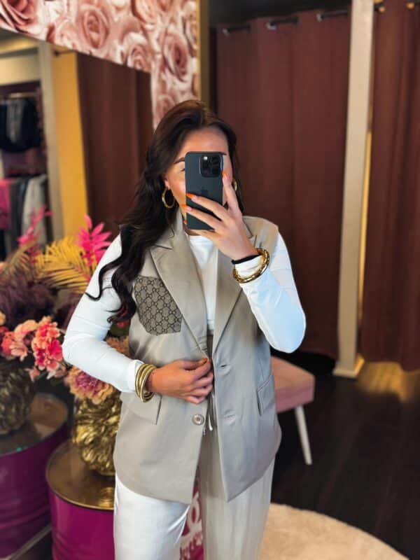 Facetune 09 05 2025 15 58 10