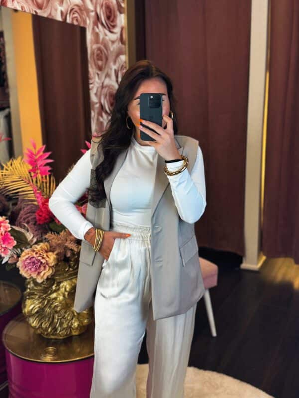 Facetune 09 05 2025 15 58 33