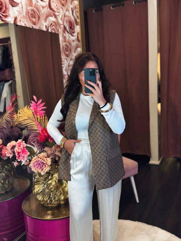 Facetune 09 05 2025 15 58 59