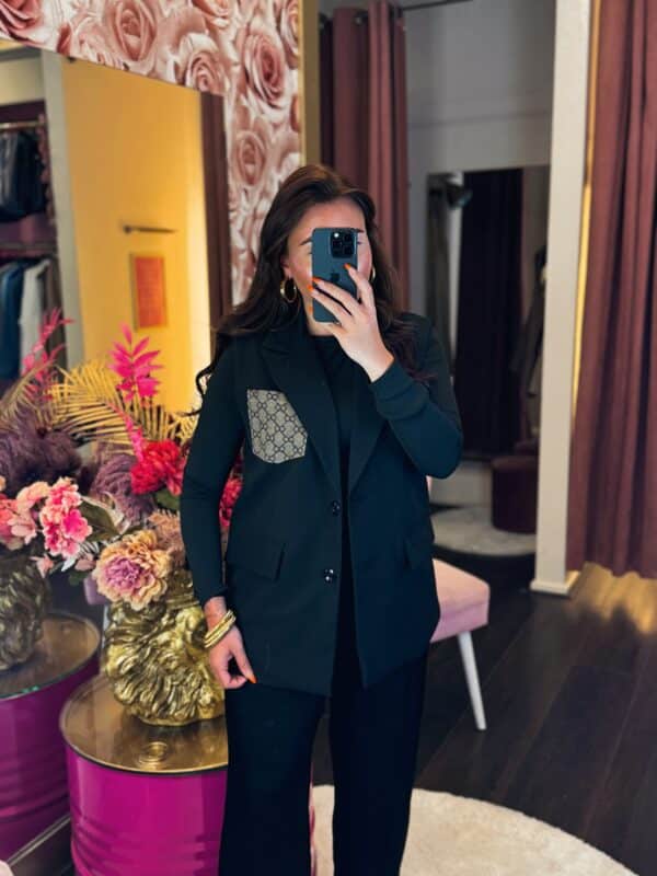 Facetune 09 05 2025 16 02 17