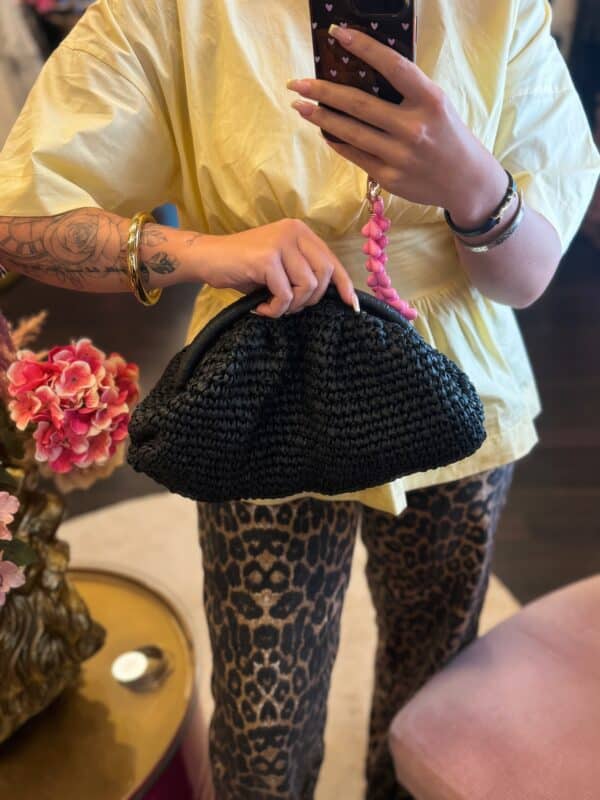 Facetune 03 06 2025 11 12 07