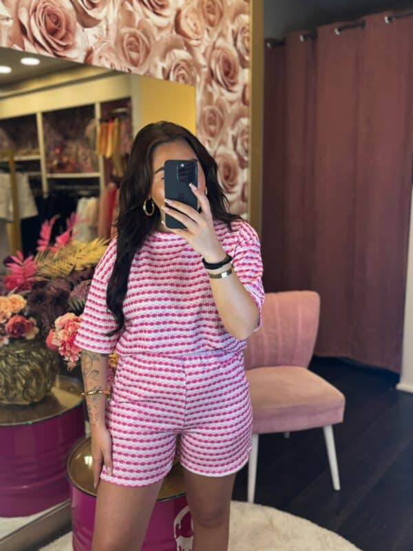 Facetune 04 06 2025 15 05 06