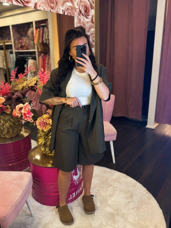Facetune 11 06 2025 13 14 29