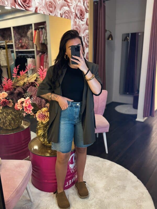 Facetune 11 06 2025 13 22 38