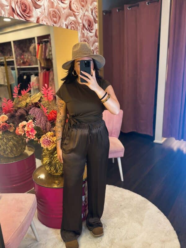 Facetune 11 06 2025 17 42 19