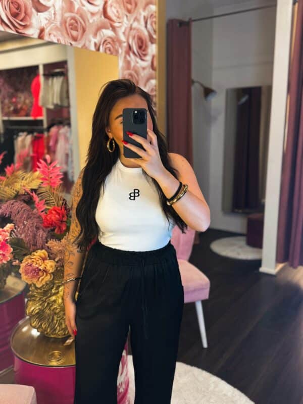 Facetune 26 06 2025 13 02 38