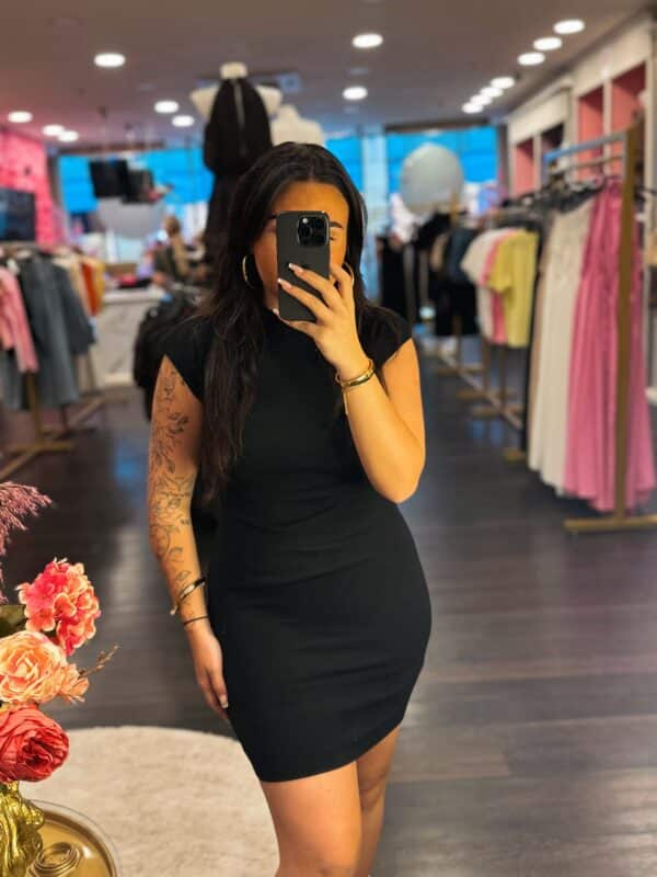 Facetune 25 07 2025 13 47 29