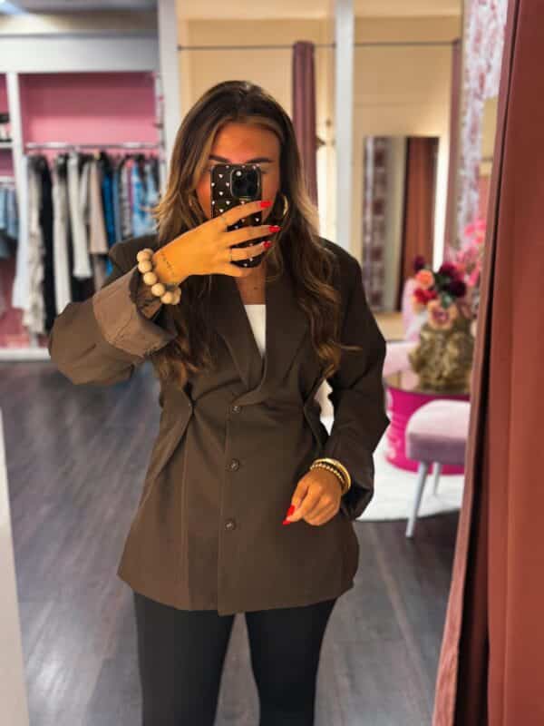 Facetune 04 09 2025 10 45 48