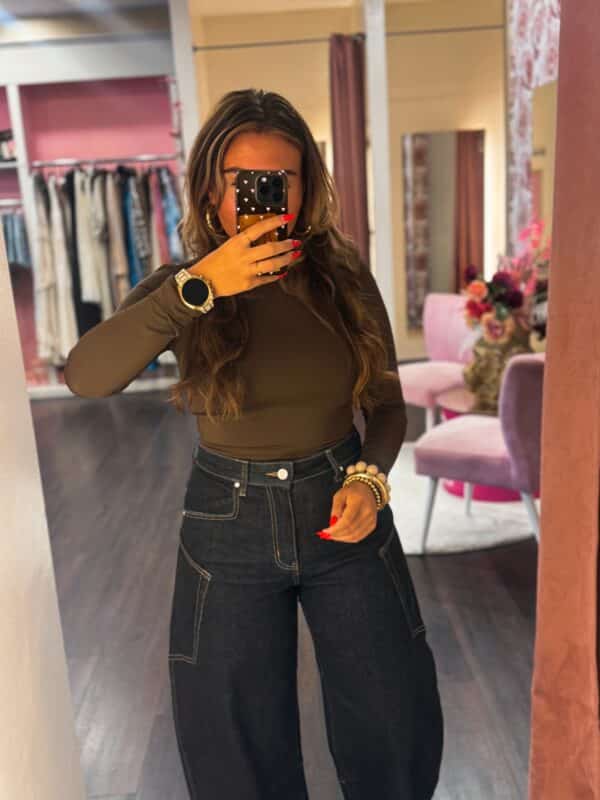 Facetune 06 09 2025 10 53 42