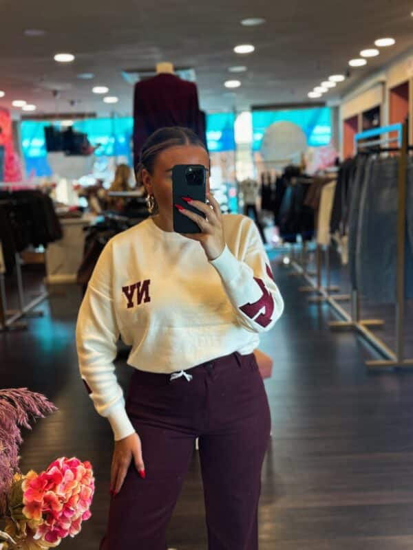 Facetune 13 09 2025 17 22 16