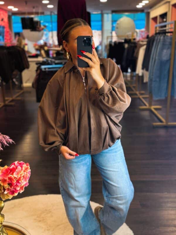 Facetune 13 09 2025 17 30 14