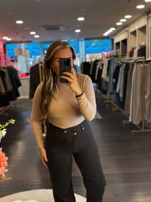 Facetune 30 09 2025 18 36 42