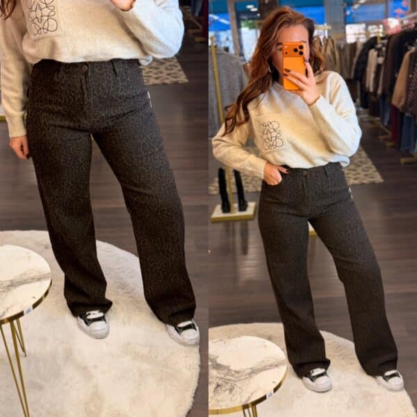 75F9A546 10FB 43E4 BA28 273FF2E3BA3B