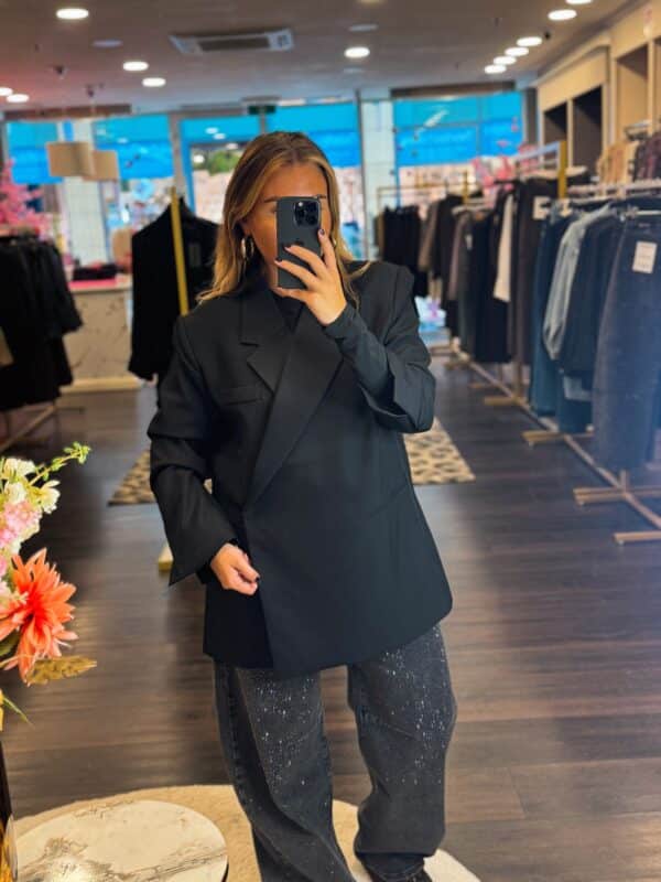 Facetune 07 10 2025 15 40 20