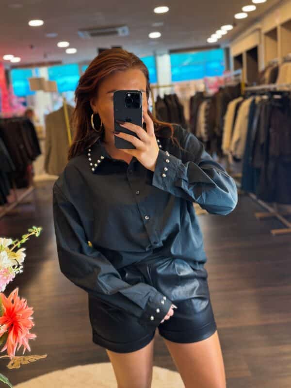 Facetune 16 10 2025 19 16 59
