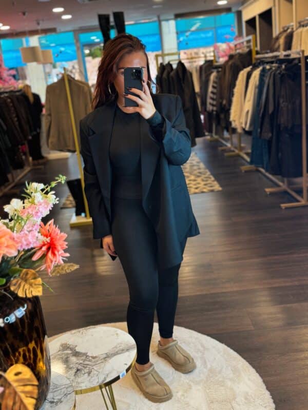Facetune 16 10 2025 19 22 55