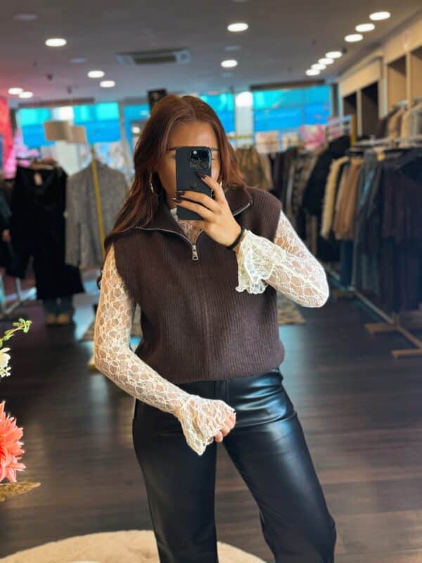Facetune 24 10 2025 15 21 05