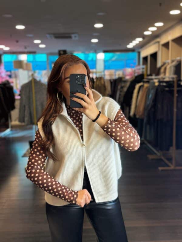 Facetune 24 10 2025 15 21 38