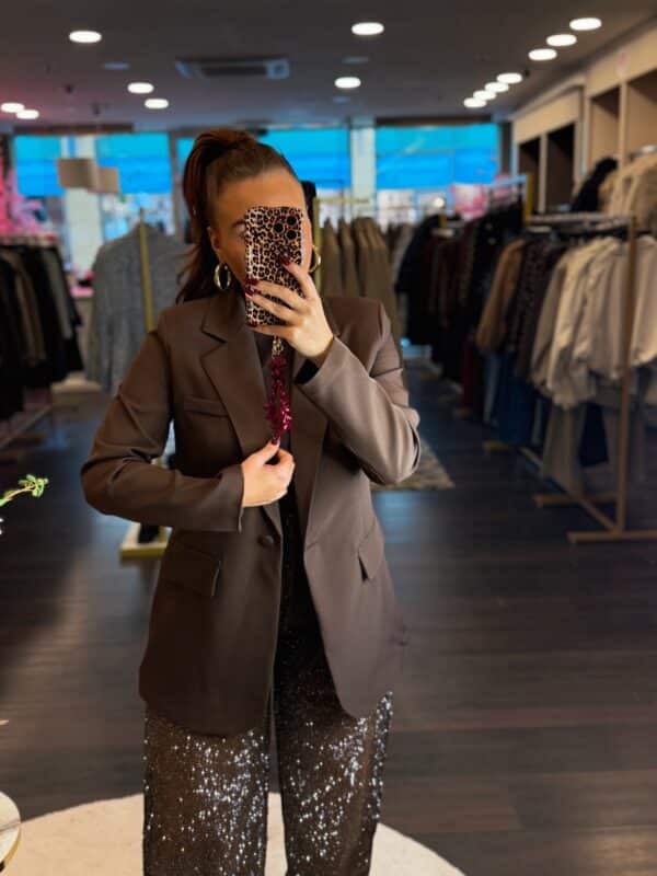 Facetune 07 11 2025 13 36 27