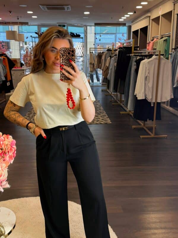 Facetune 24 03 2026 16 03 30