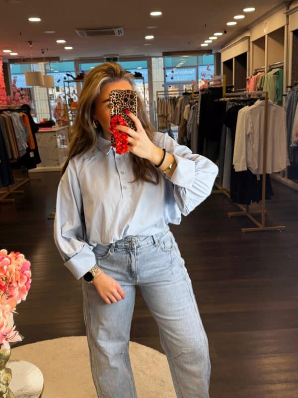 Facetune 24 03 2026 16 23 11