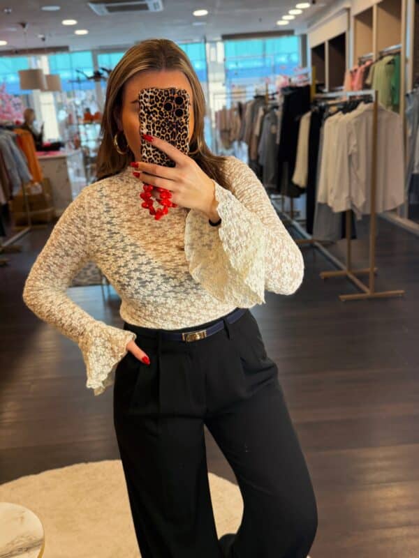 Facetune 27 03 2026 16 23 50