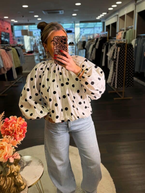 Facetune 14 04 2026 16 36 46